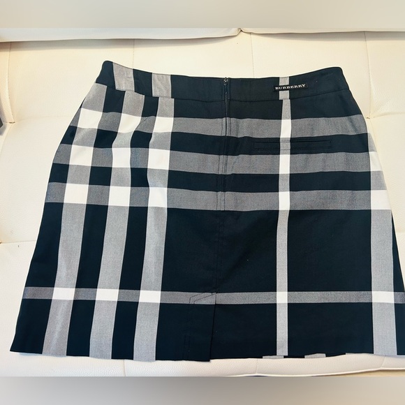 Burberry Dresses & Skirts - BURBERRY Skirt